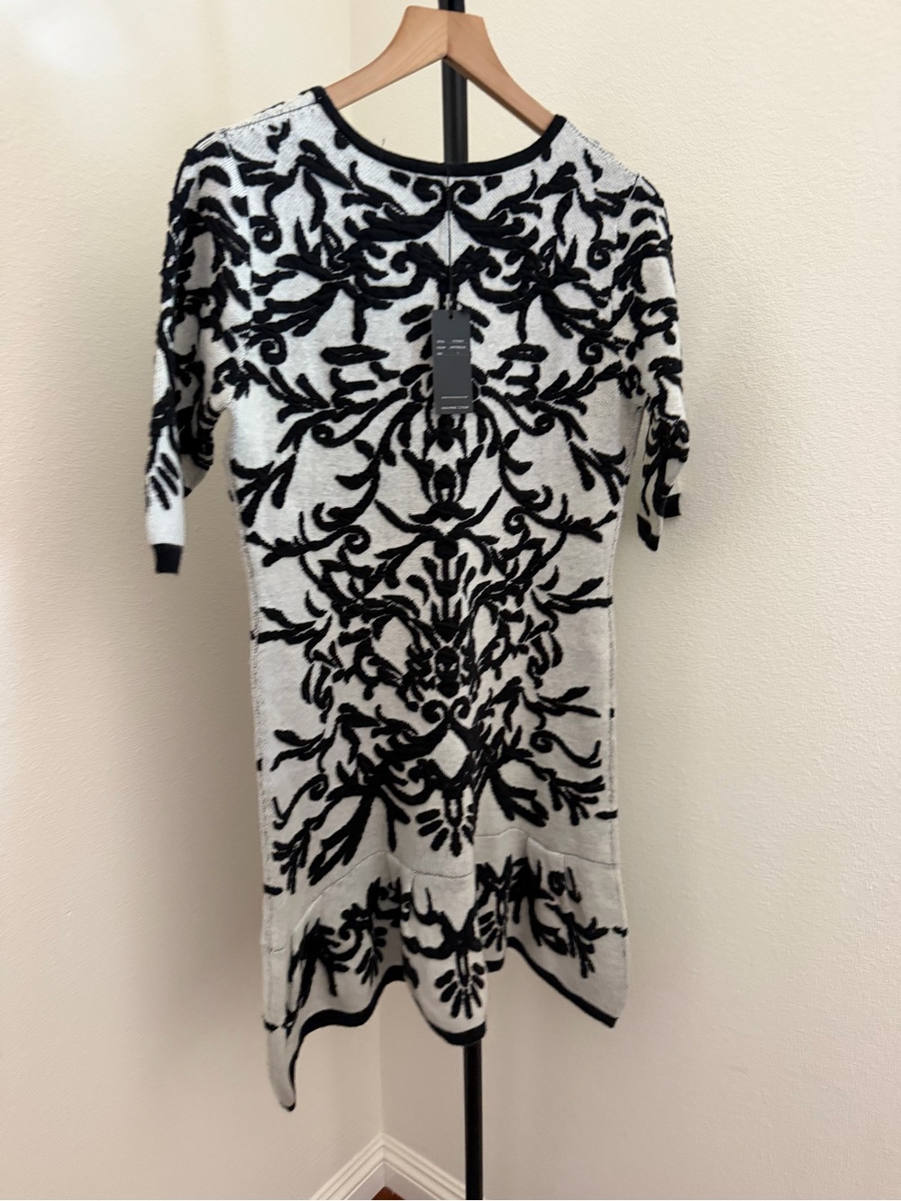 Vertigo Paris Black and White Knit Midi Dress - Picture 4 of 4